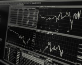 desk-black-and-white-technology-white-money-market-1170475-pxhere.com