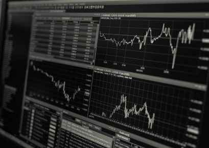 desk-black-and-white-technology-white-money-market-1170475-pxhere.com