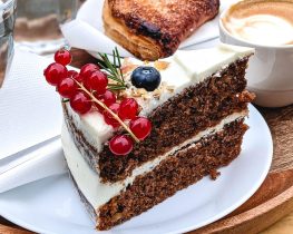 foodiesfeed.com_carrot-cake-min
